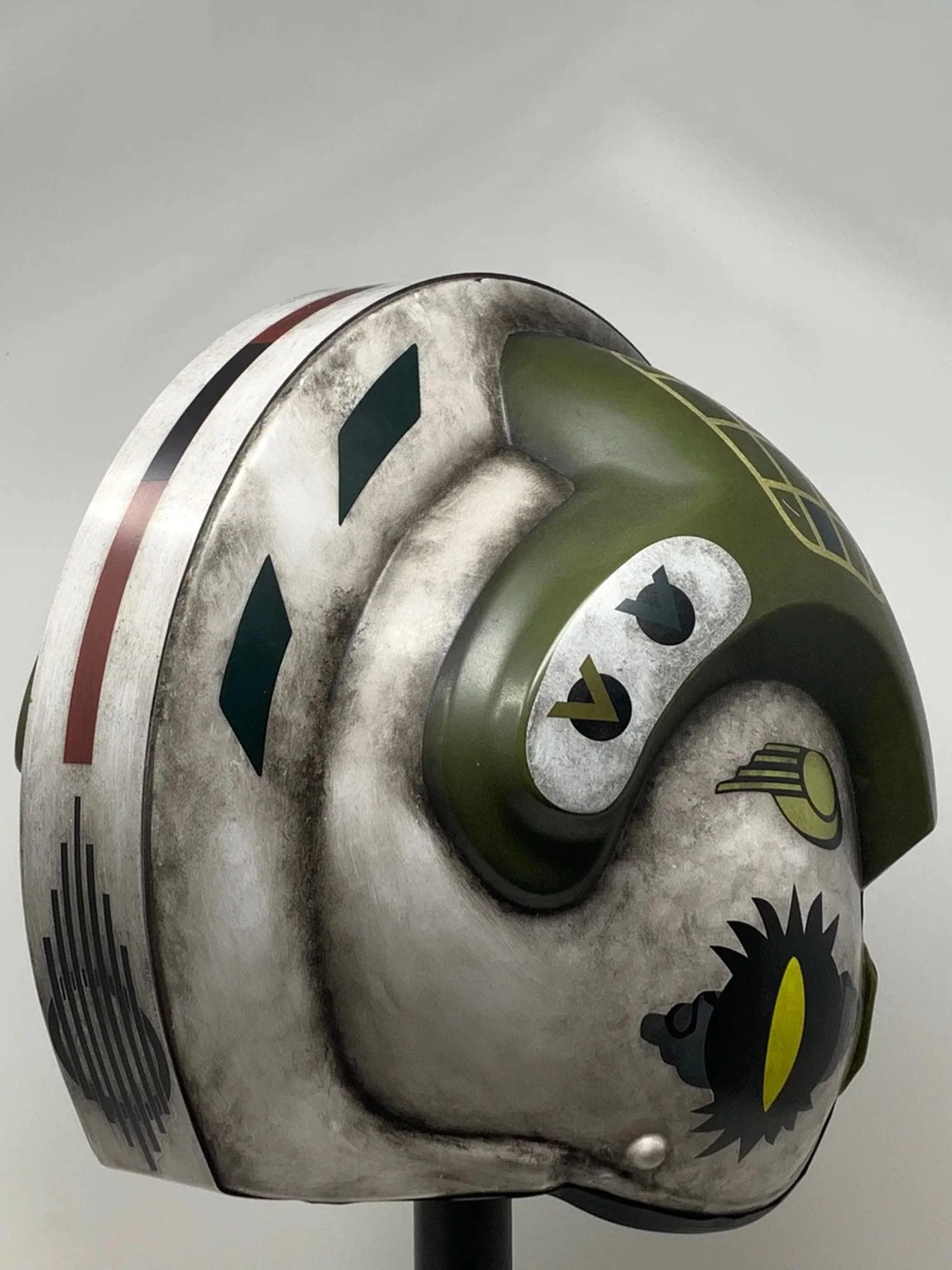 Denuo Novo Star Wars Gold Leader X-wing Helmet Accessory - Image 4