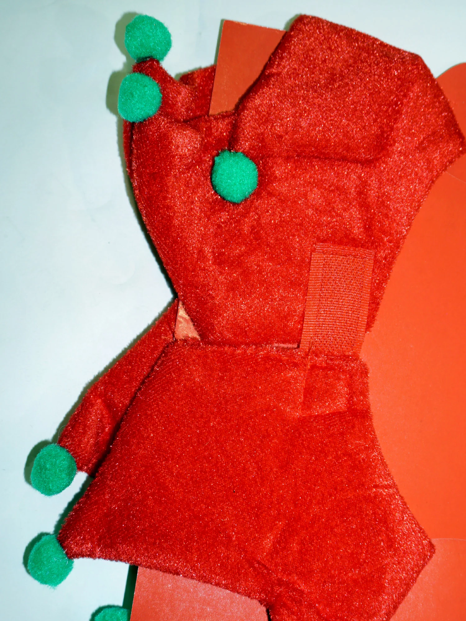 Red and Green Elf Pet Collar and Hat - Image 4
